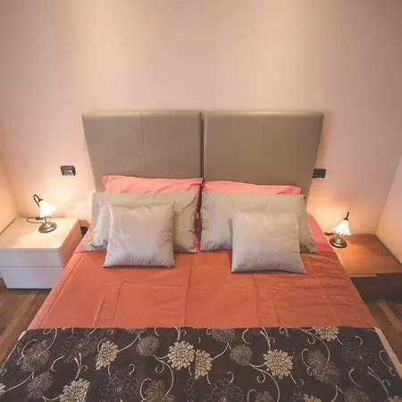 Malu Citta Sant Angelo Confortevoli E Parcheggio Gratuito 住宿加早餐酒店 圣安杰洛城