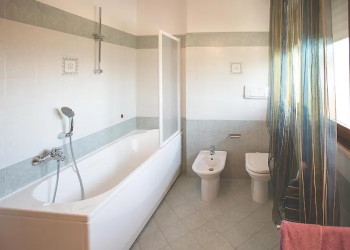 Malu Citta Sant Angelo Confortevoli E Parcheggio Gratuito Oda ve Kahvaltı Citta Sant'Angelo